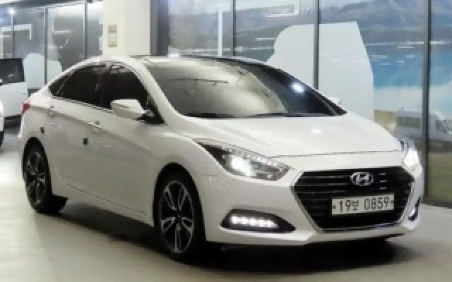 I40 중고차 더뉴i40Saloon 2.0 GDi 디스펙 매물 사진 6 - 2016/03 154,850km