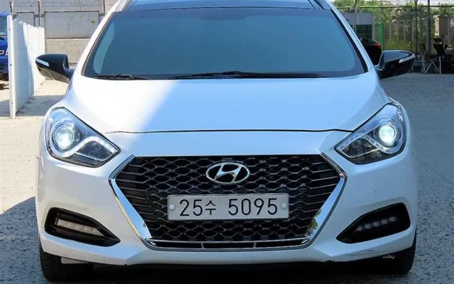 I40 중고차 i40 1.7 VGT PREMIUM 매물 사진 12 - 2013/03 259,014km